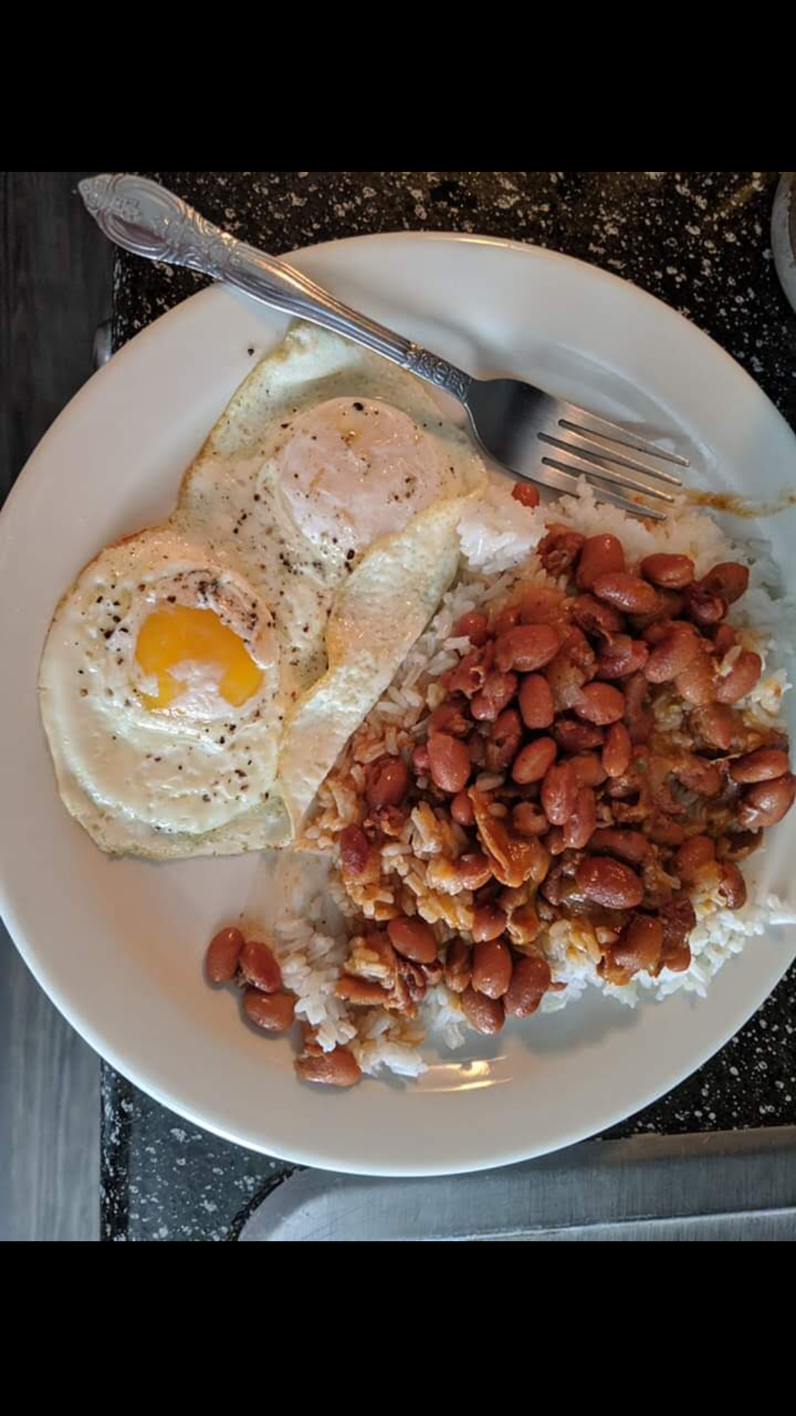 Rice, red beans and eggs